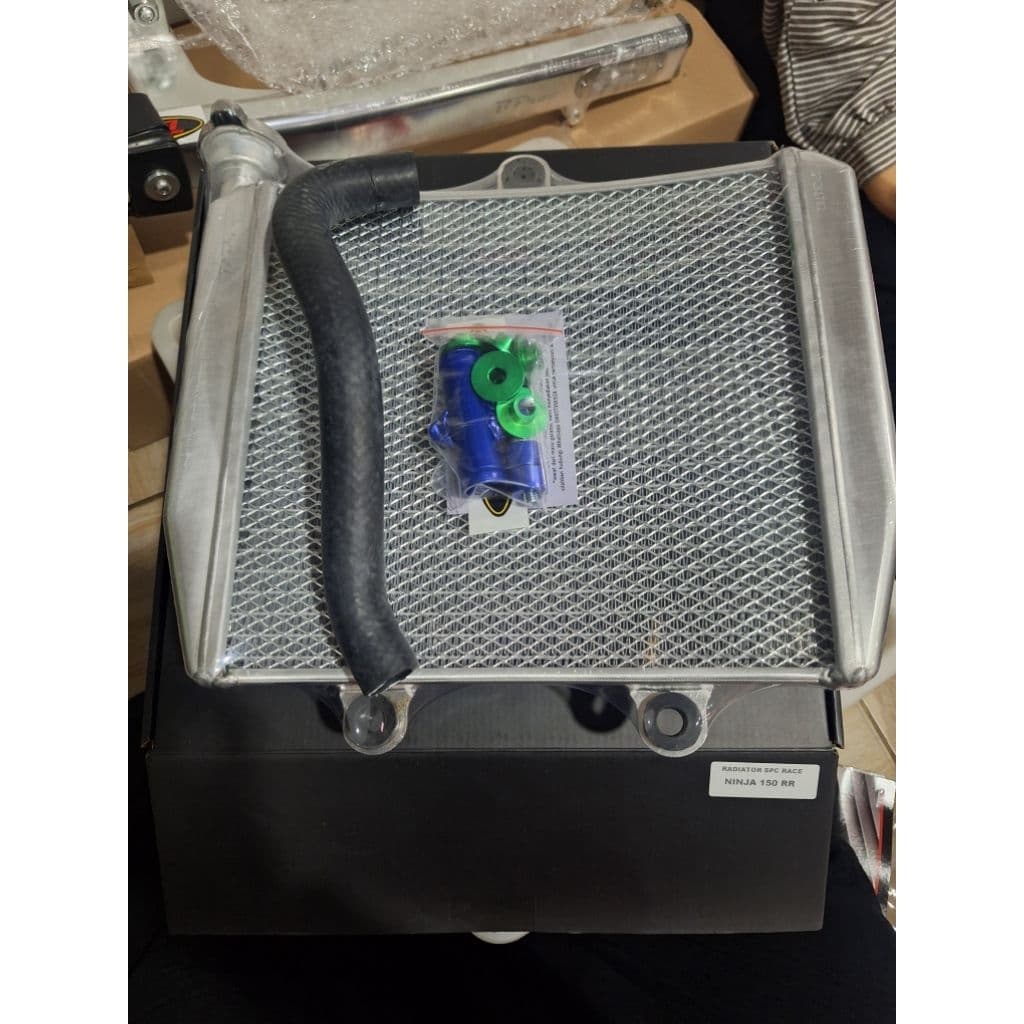Radiator BPRO Racing gen 3 race (Ninja / CBR / R15 / MX King / GSX) Original